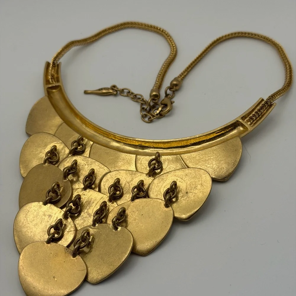 Chloe + Isabel Gold Tone Metal Bib Necklace N131G - Picture 5 of 5